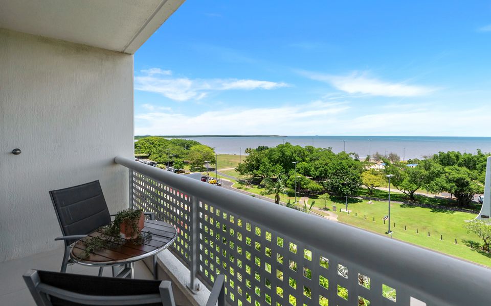 73 Rydges Plaza Esplanade with Ocean & City Views