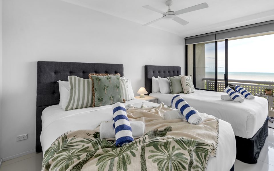73 Rydges Plaza Esplanade with Ocean & City Views