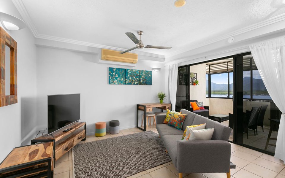 604 Chic City Apartment with Water Views