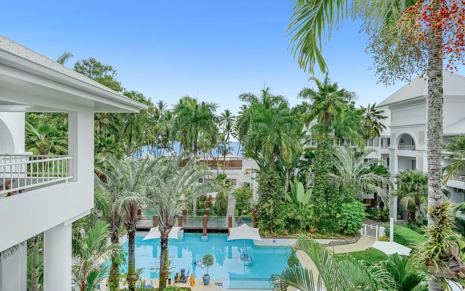 88 Alamanda Palm Cove Luxury Suite with Ocean Views