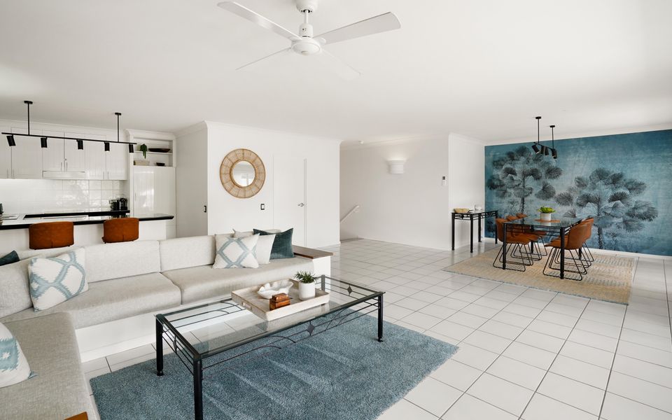 88 Alamanda Palm Cove Luxury Suite with Ocean Views