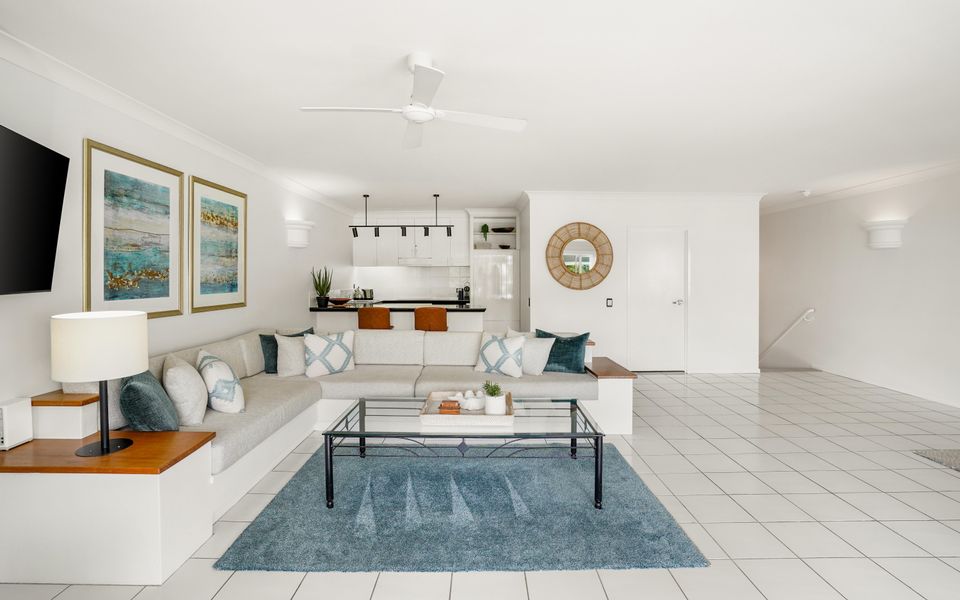 88 Alamanda Palm Cove Luxury Suite with Ocean Views