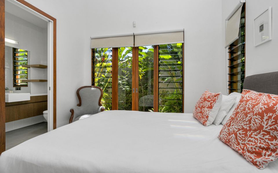 Reef Villa Palm Cove