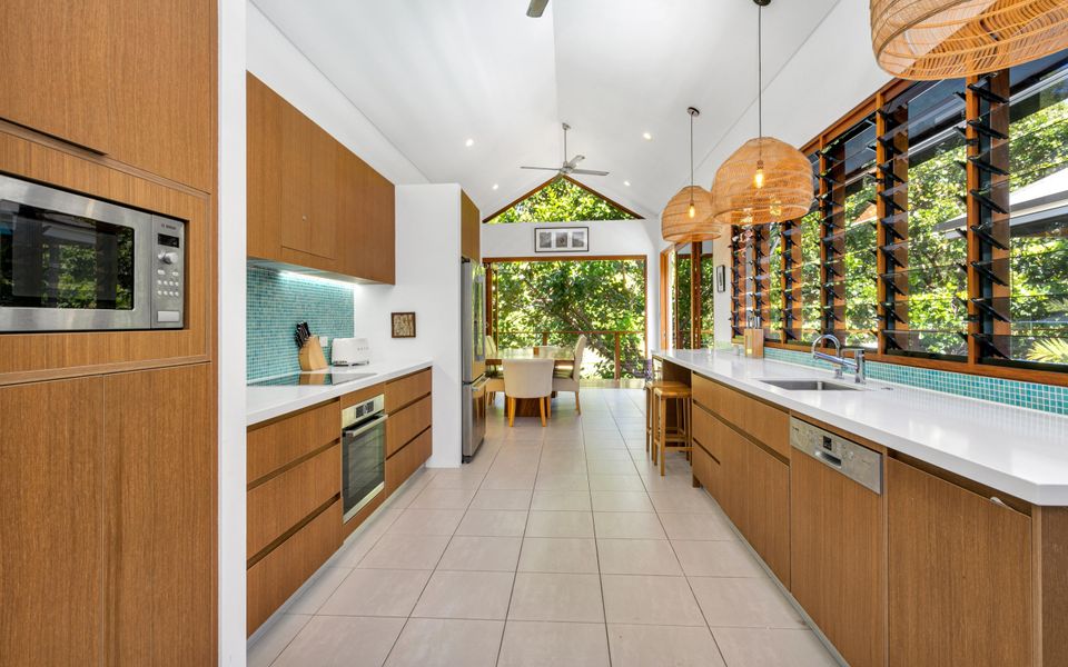 Reef Villa Palm Cove