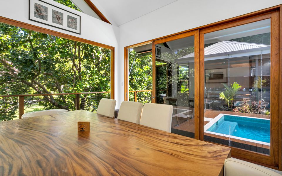 Reef Villa Palm Cove