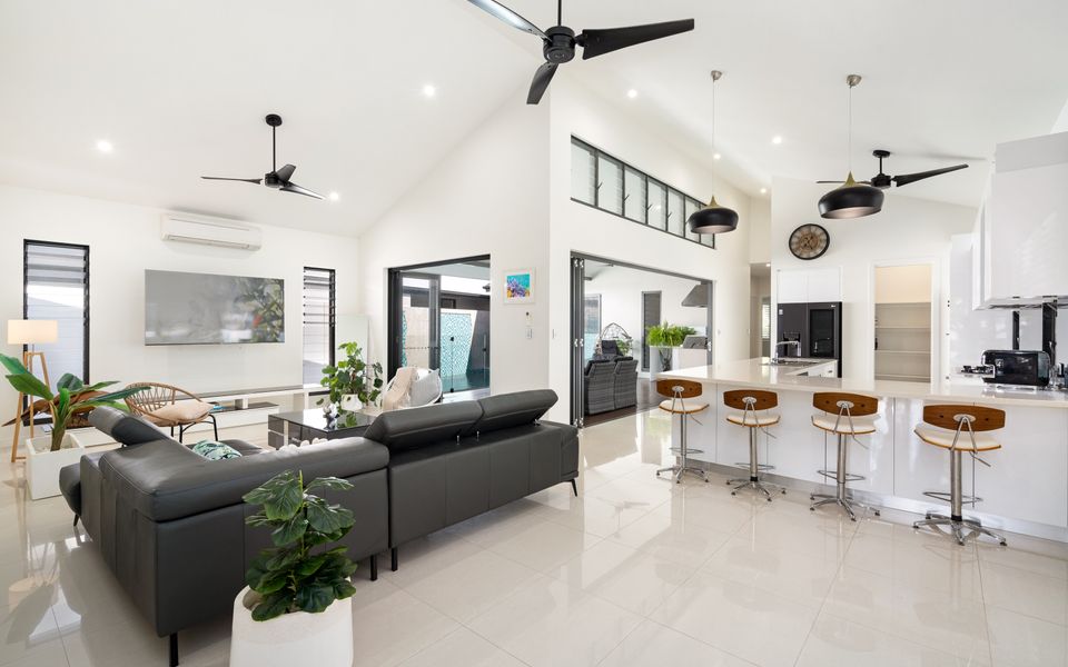 100 Cascade Palm Cove