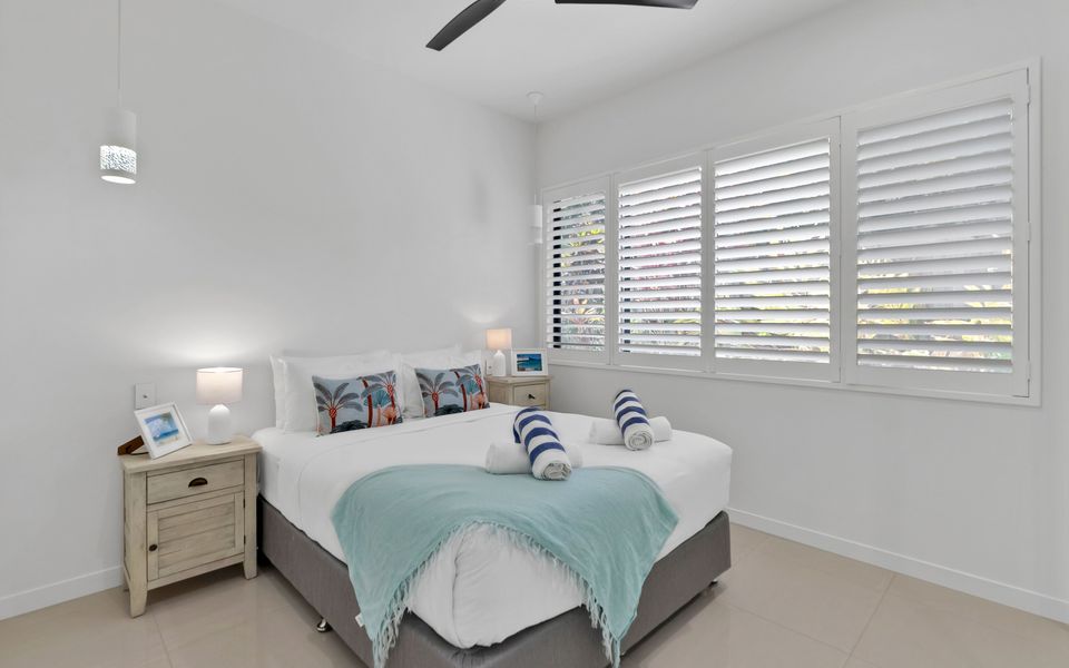 100 Cascade Palm Cove