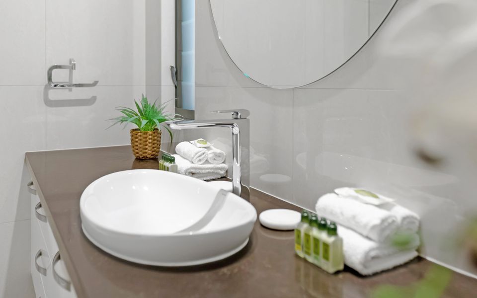 100 Cascade Palm Cove