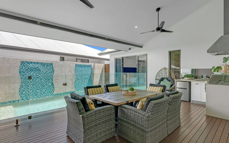 100 Cascade Palm Cove