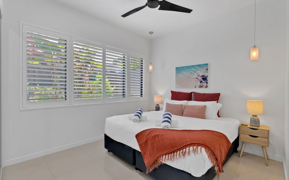 100 Cascade Palm Cove