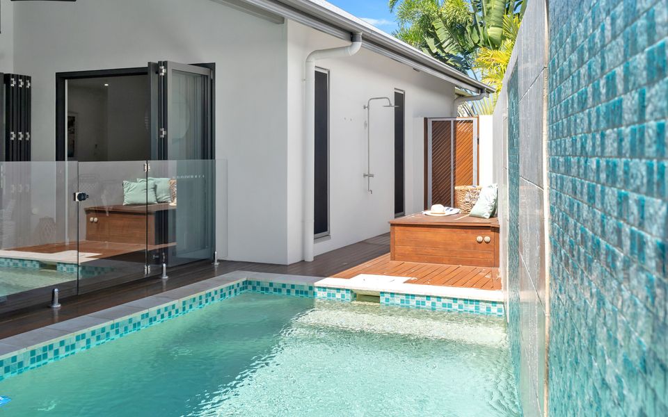 100 Cascade Palm Cove