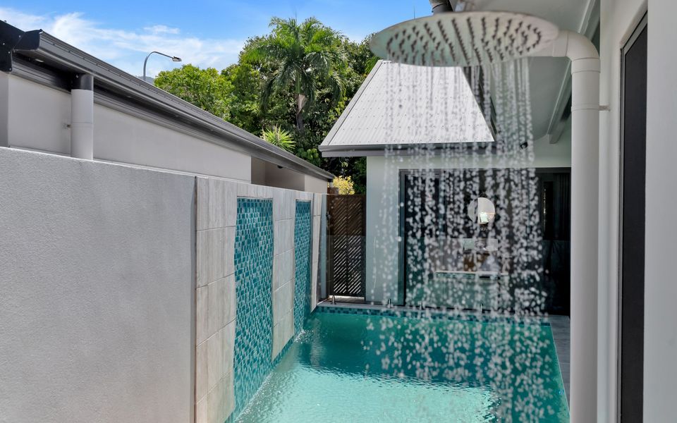 100 Cascade Palm Cove