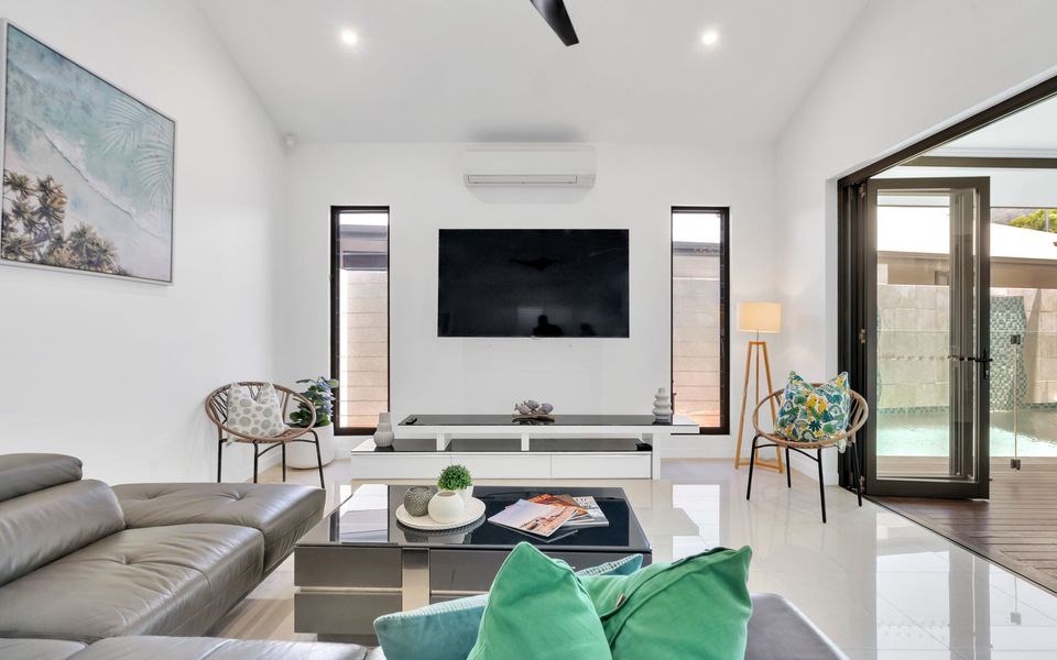 100 Cascade Palm Cove