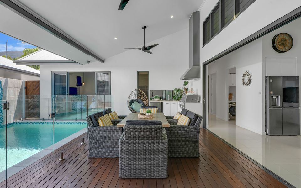 100 Cascade Palm Cove
