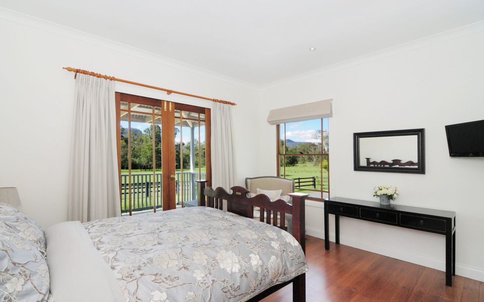 Rivermist – Luxury 6 bedrooms & 6 bathrooms!