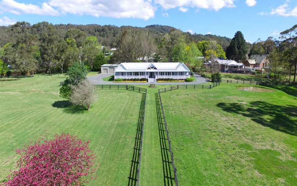 Rivermist – Luxury 6 bedrooms & 6 bathrooms!