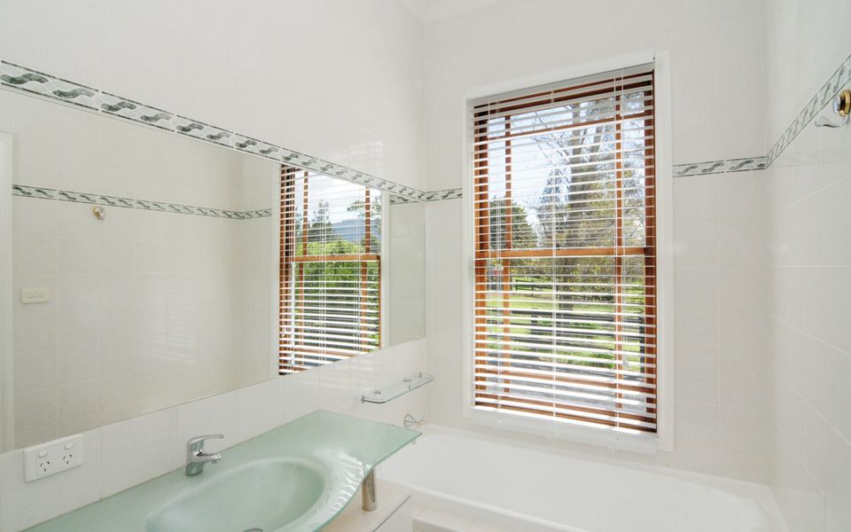 Rivermist – Luxury 6 bedrooms & 6 bathrooms!