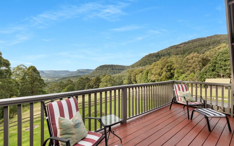 Alcheringa Cottage – Amazing Location with views!