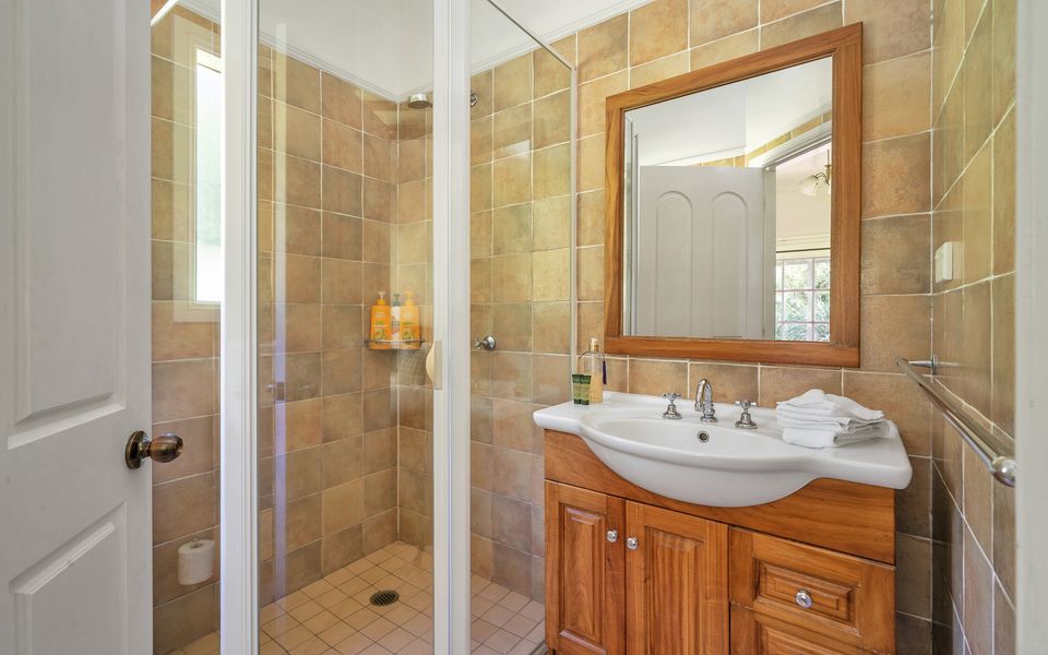 Alcheringa Cottage – Amazing Location with views!