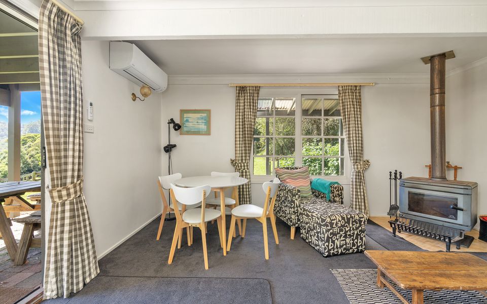 Alcheringa Cottage – Amazing Location with views!