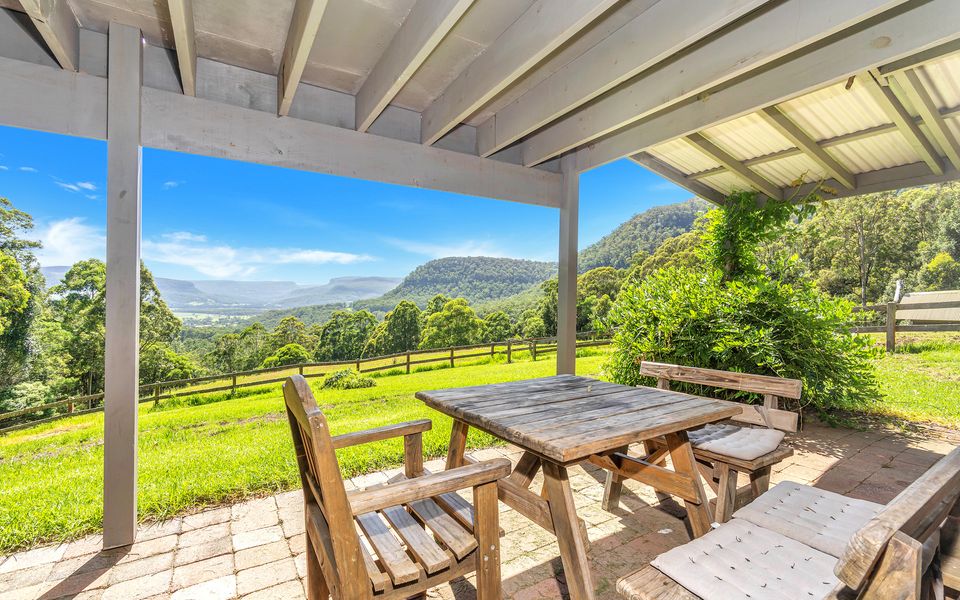 Alcheringa Cottage – Amazing Location with views!