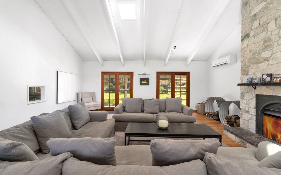 MarMel – Four bedroom home with pool and fire pit
