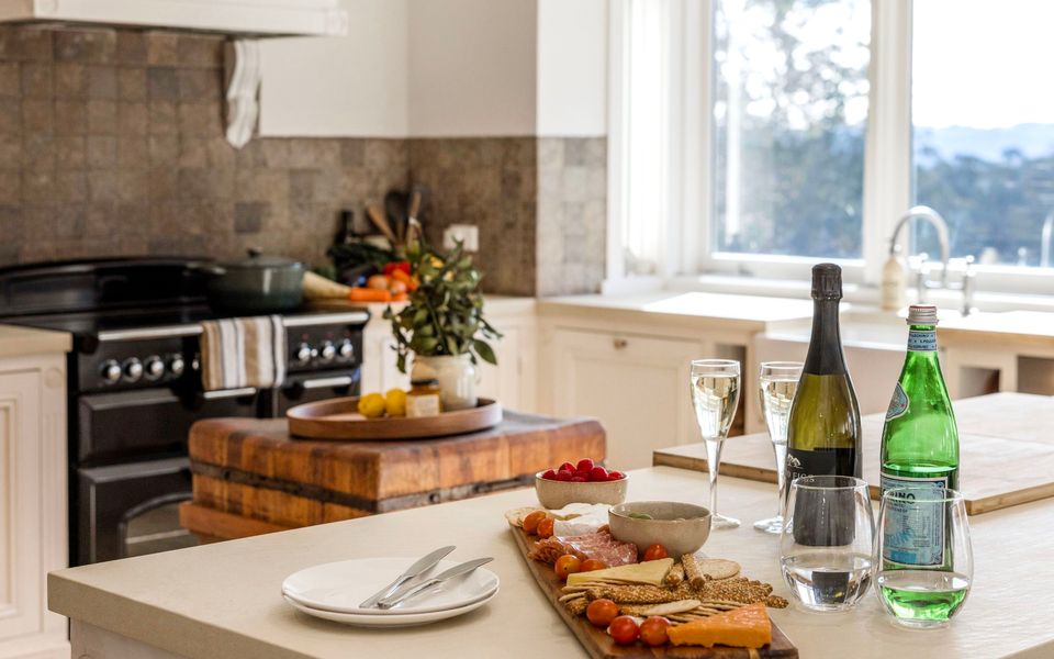 Mulgrave House & Cottage