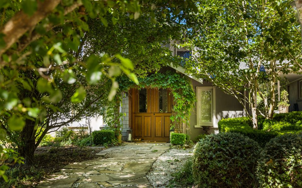 Mulgrave House & Cottage