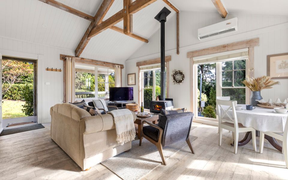 Mulgrave House & Cottage