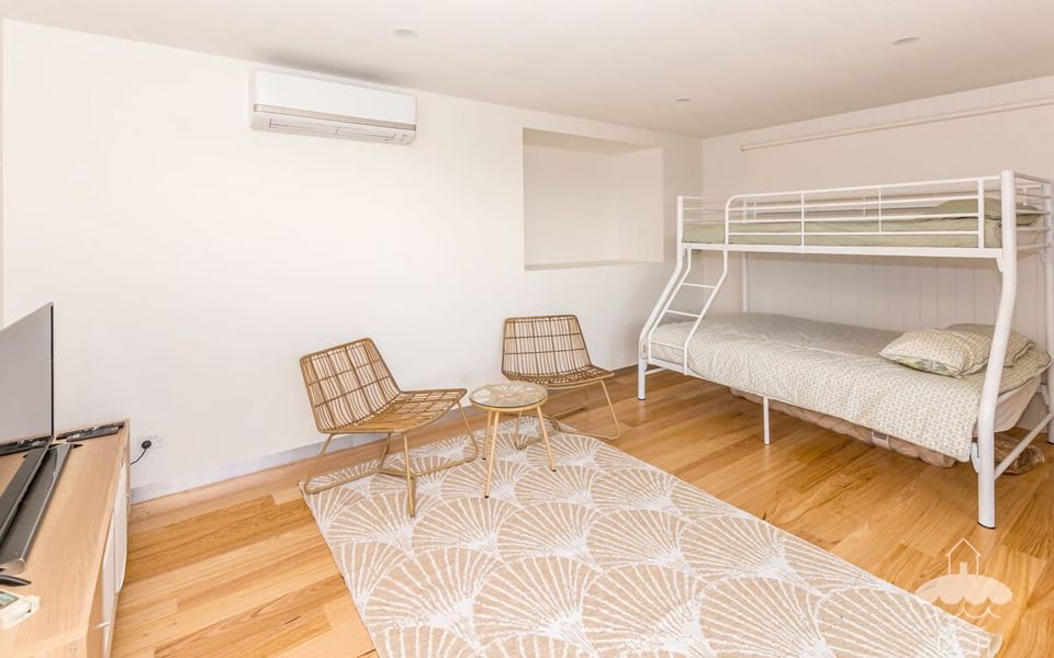 28 Ennisvale AvE – Stay 5 Nights PAY 4 – Jan 1-22