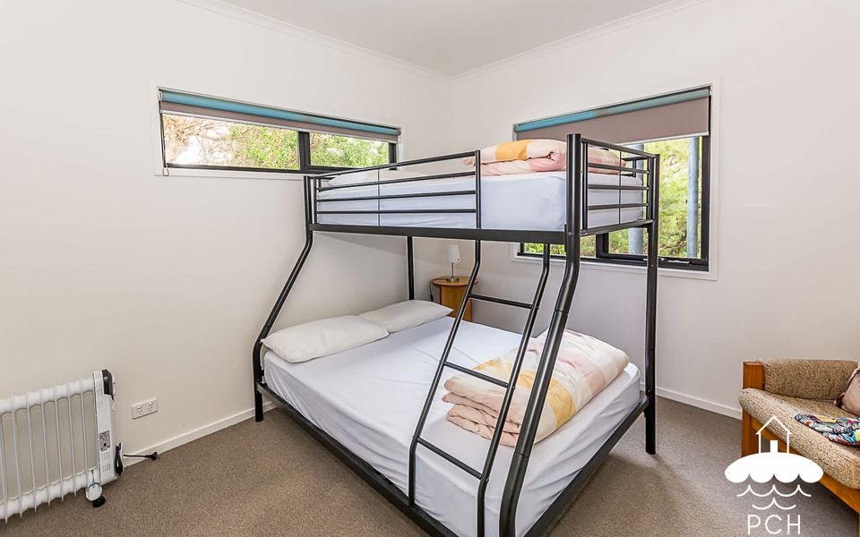 37 Oceanview Pde – Stay 5 Nights PAY 4 – Jan 1-22