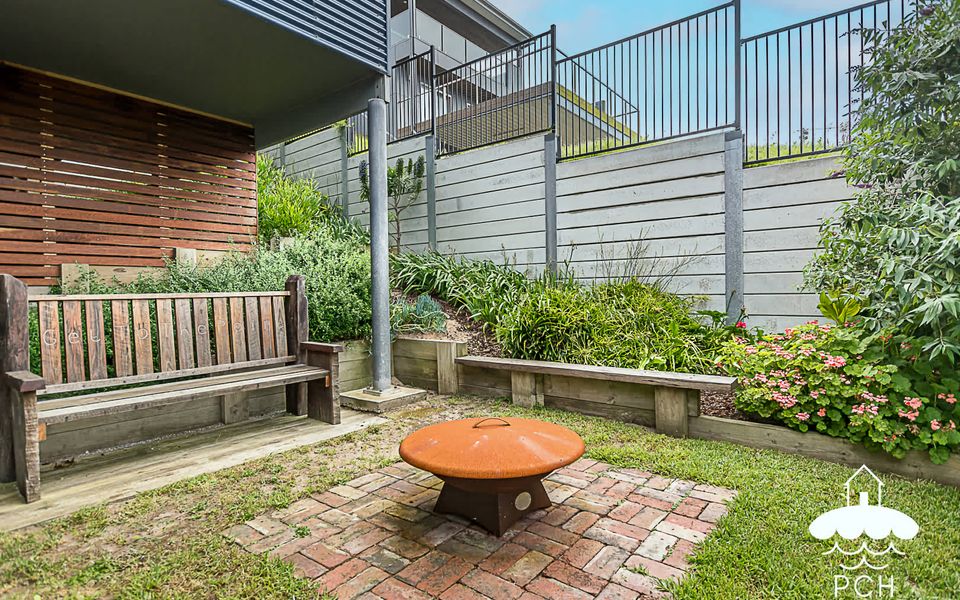 37 Oceanview Pde – Stay 5 Nights PAY 4 – Jan 1-22