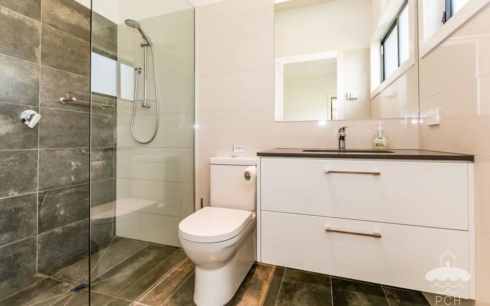 1 Anderson Ave – Stay 5 Nights – PAY 4 Jan 1-22