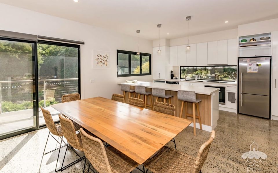 1 Anderson Ave – Stay 5 Nights – PAY 4 Jan 1-22