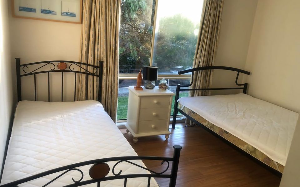 1 Tecoma Ave – Stay 5 Nights PAY 4 – Jan 1-22