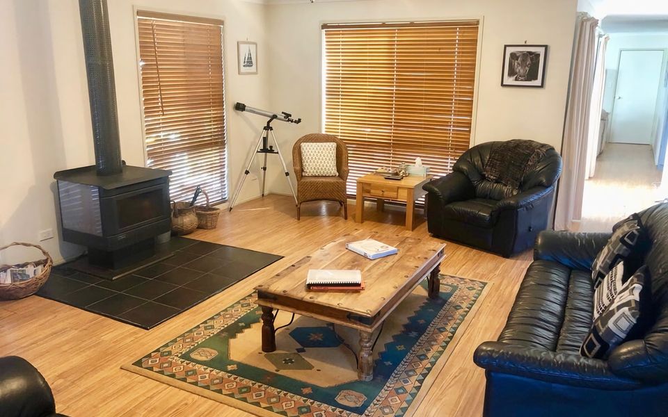 1 Tecoma Ave – Stay 5 Nights PAY 4 – Jan 1-22