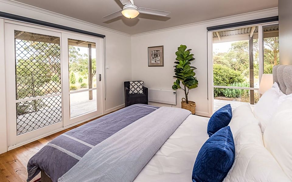 Benwerrin House – Stay 5 Nights PAY 4 – Jan 1-22