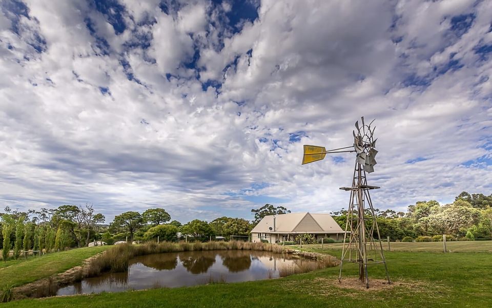 Benwerrin House – Stay 5 Nights PAY 4 – Jan 1-22