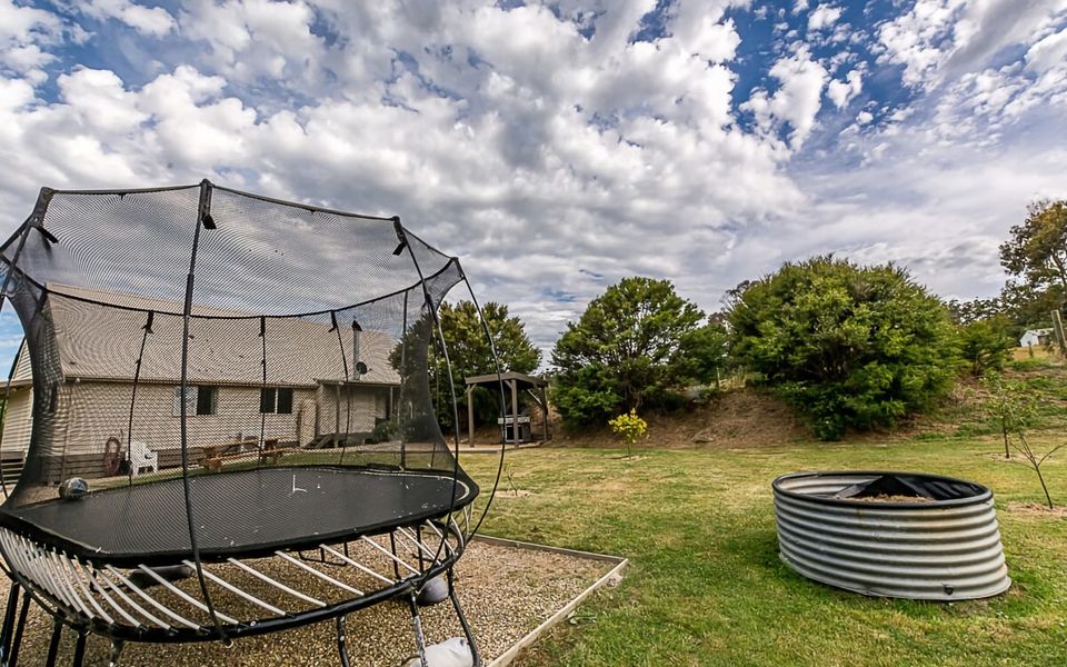 Benwerrin House – Stay 5 Nights PAY 4 – Jan 1-22