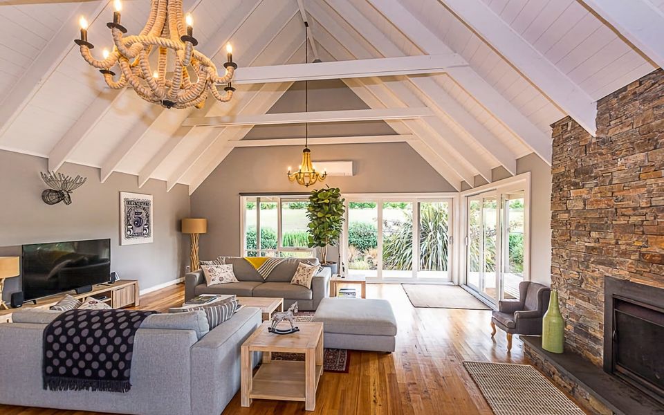 Benwerrin House – Stay 5 Nights PAY 4 – Jan 1-22