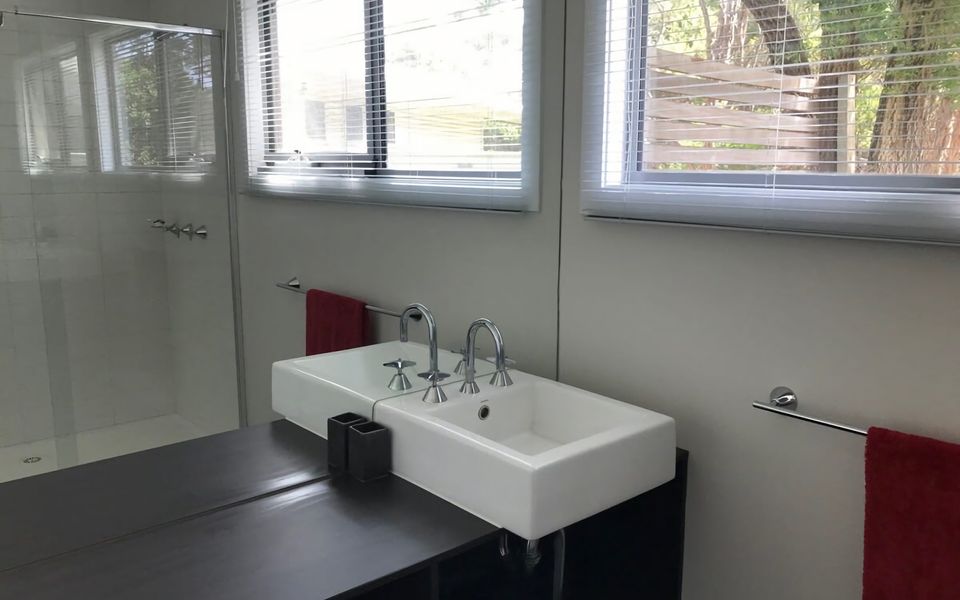 10 Anderson Avenue Sandy Point Stay 3 Pay 2 Winter Special