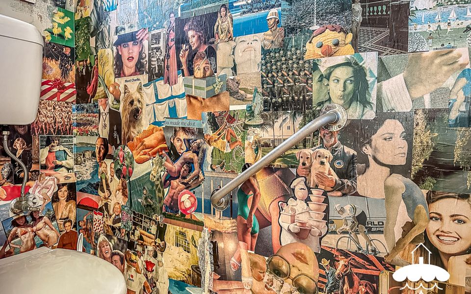 The funkiest toilet wallpaper