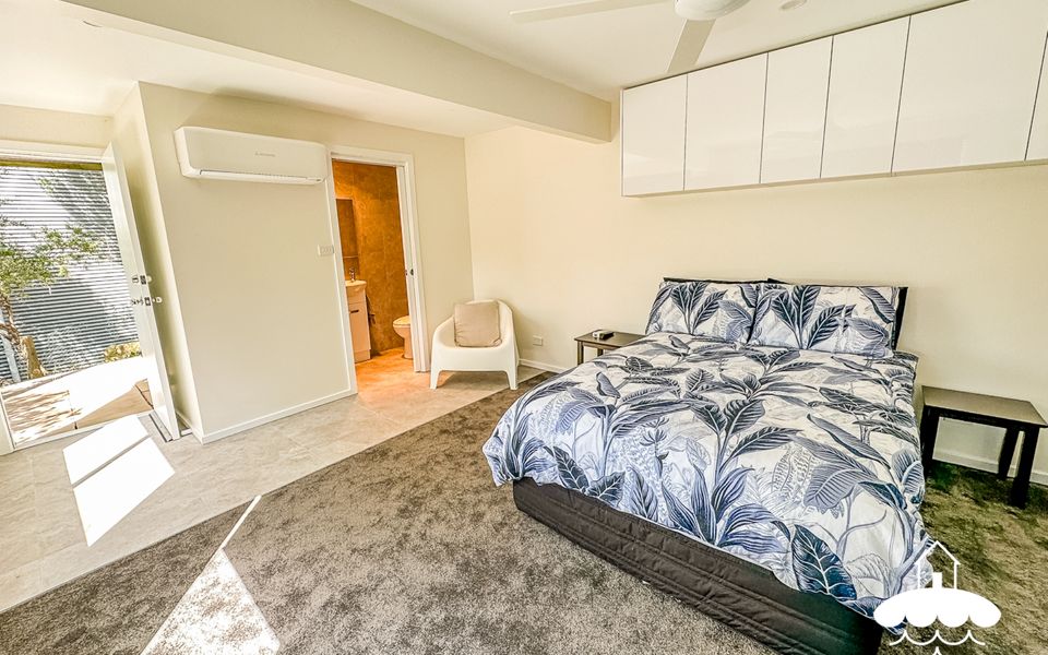 2 Bedrooms downstairs with ensuite bathroom