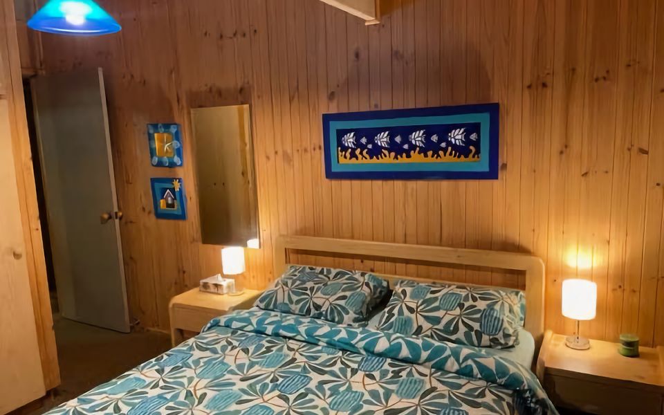 Sandy Point Log Cabin