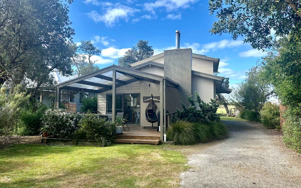 The Vibe Sandy Point