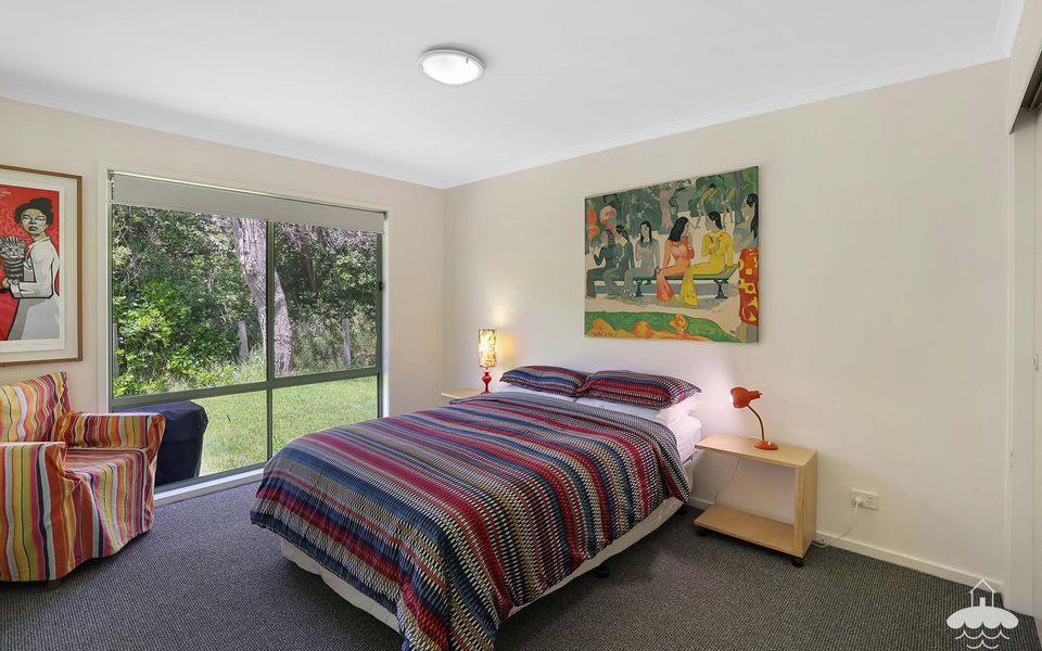 Bedroom 2 with Queen Bed