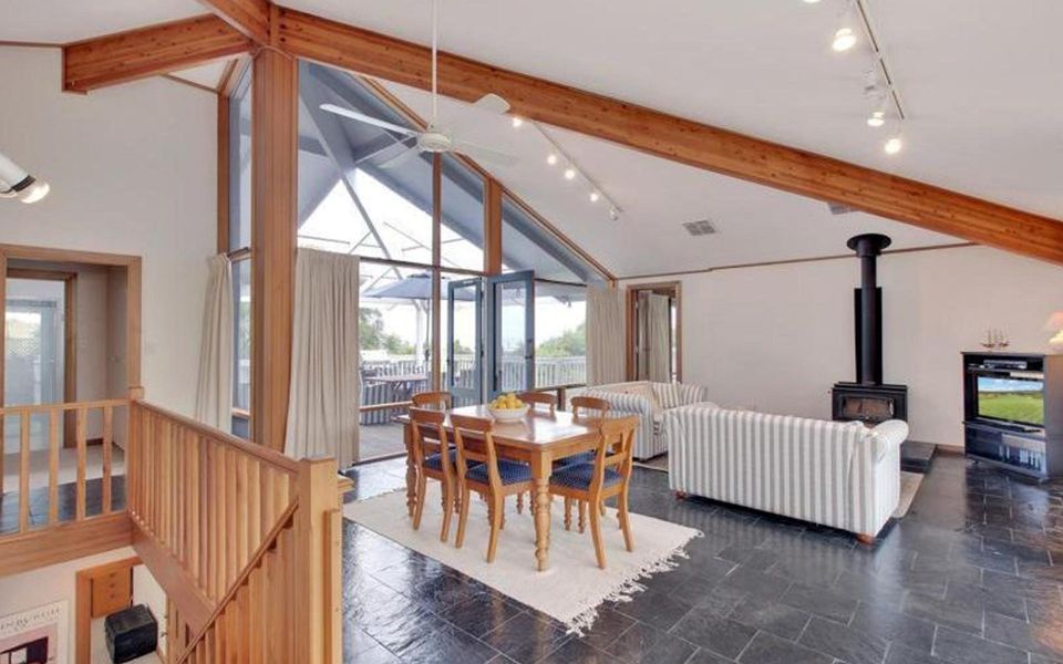 Views on Court – 2 View Court