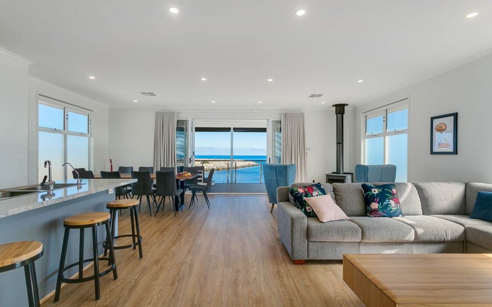 Water’s Edge on Fleurieu – 14/1 Paradise Drive