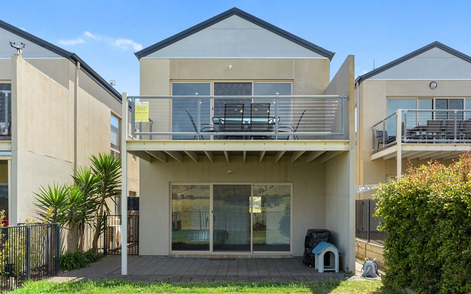 Wenneelys – 26/45 St Andrews Boulevard