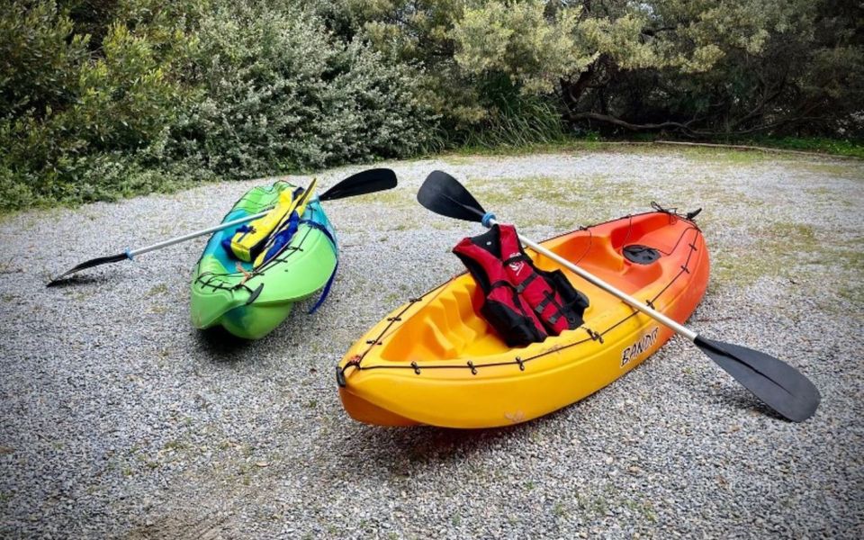‘YELLOW Door’ on Stacey – 17 Stacey Drive